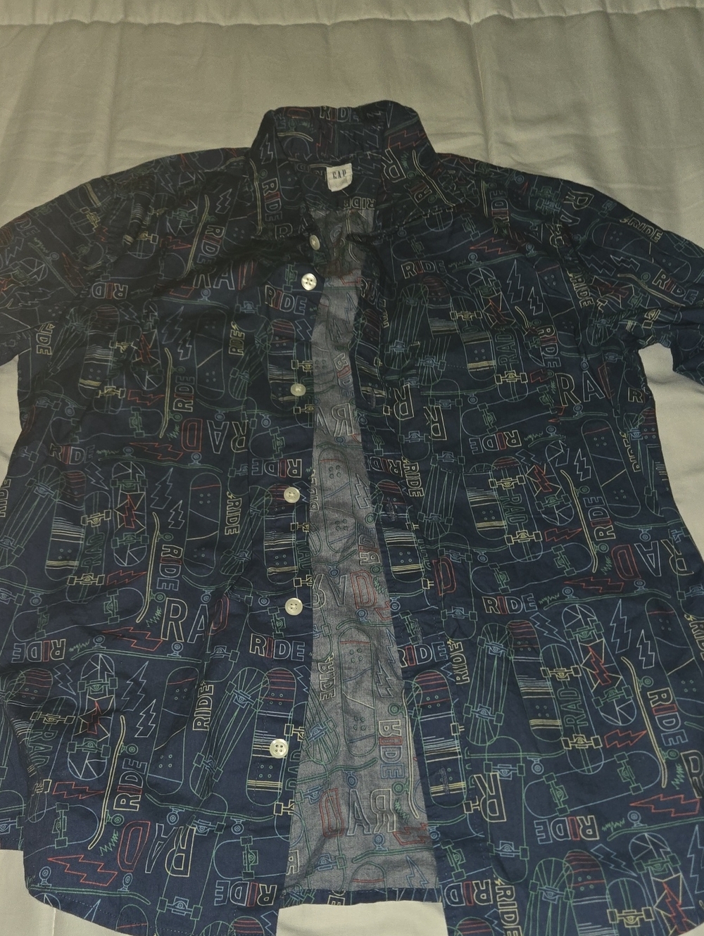 GAP Boys Navy Short-Sleeve Button-Down with Skateboard Print